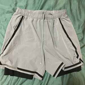 Lululemon surge short 6’’